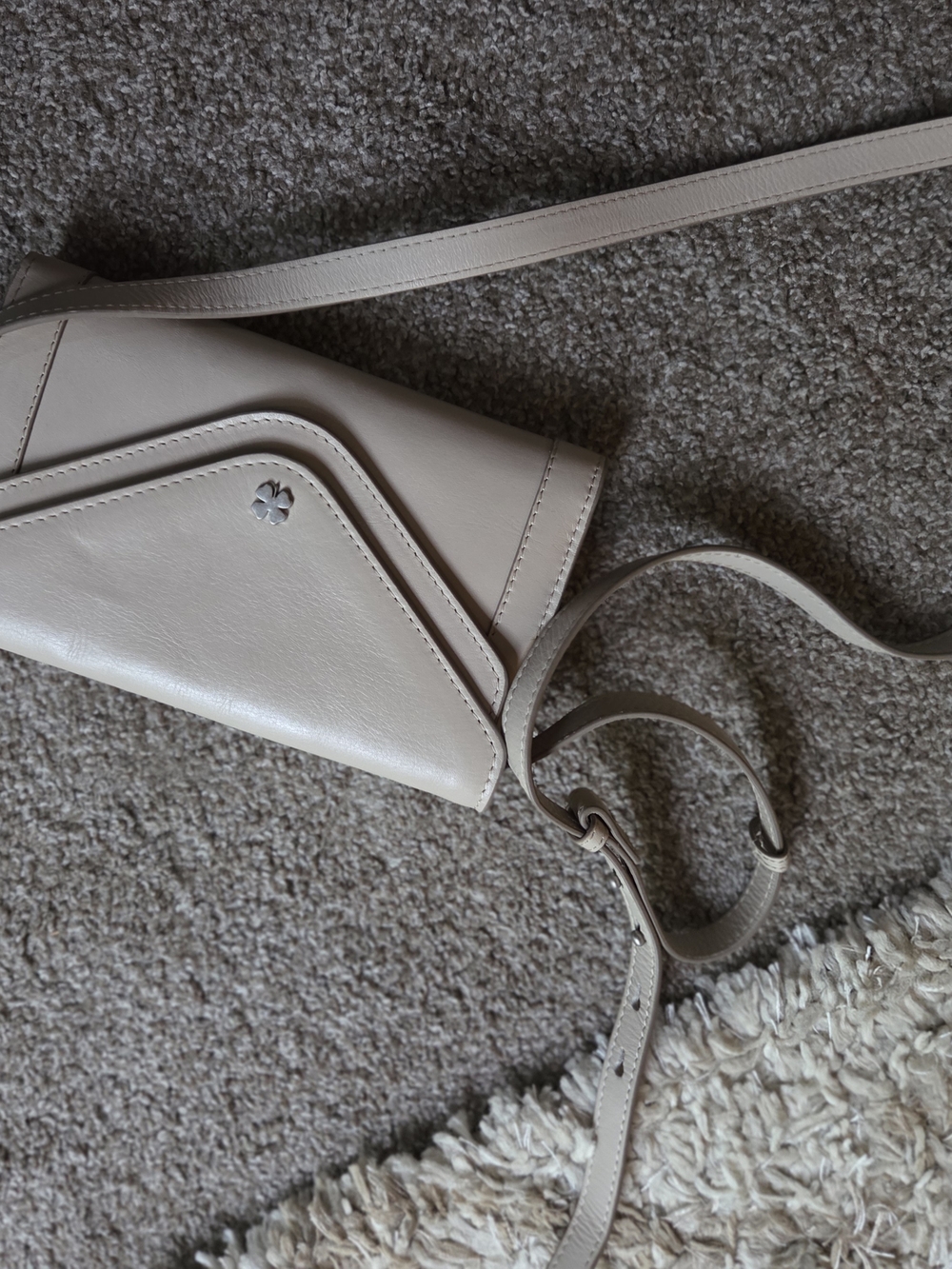 Lucky Brand Cream Crossbody Shoulder Bag - Minimal Leather Design